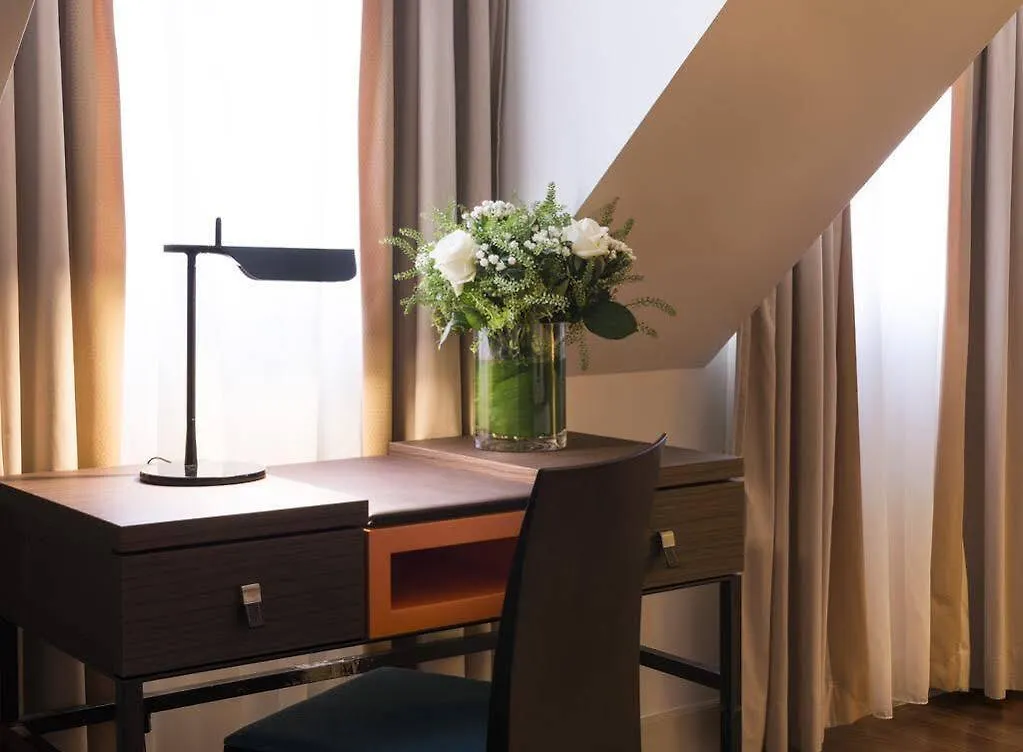 Hotel Le Walt By Inwood Hotels Paris 4*,  France